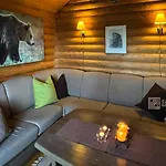 Cozy In With Sauna Сasa de vacaciones *